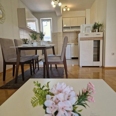 Kamche Lux Apartment Скоп'є Екстер'єр фото