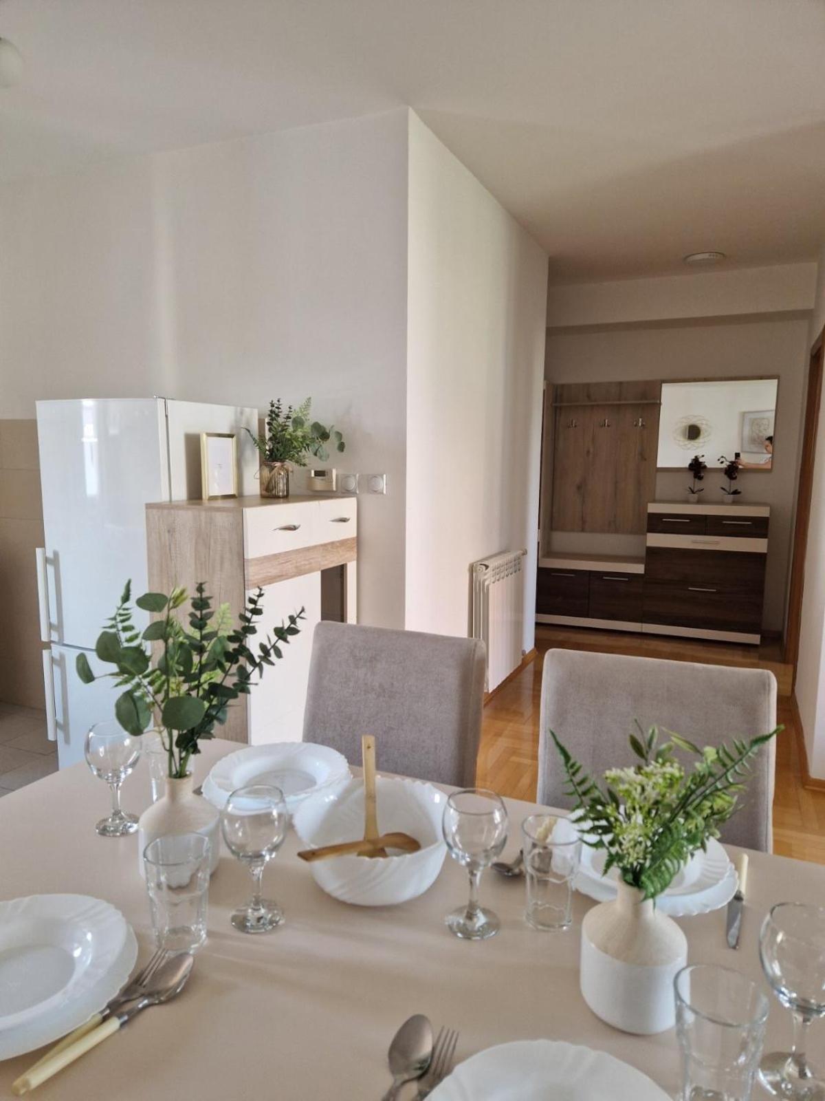 Kamche Lux Apartment Скоп'є Екстер'єр фото