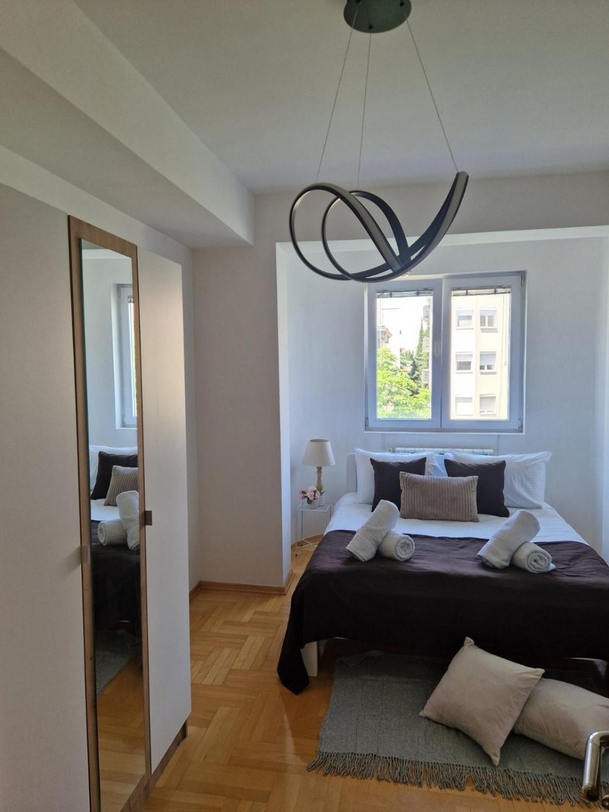 Kamche Lux Apartment Скоп'є Екстер'єр фото