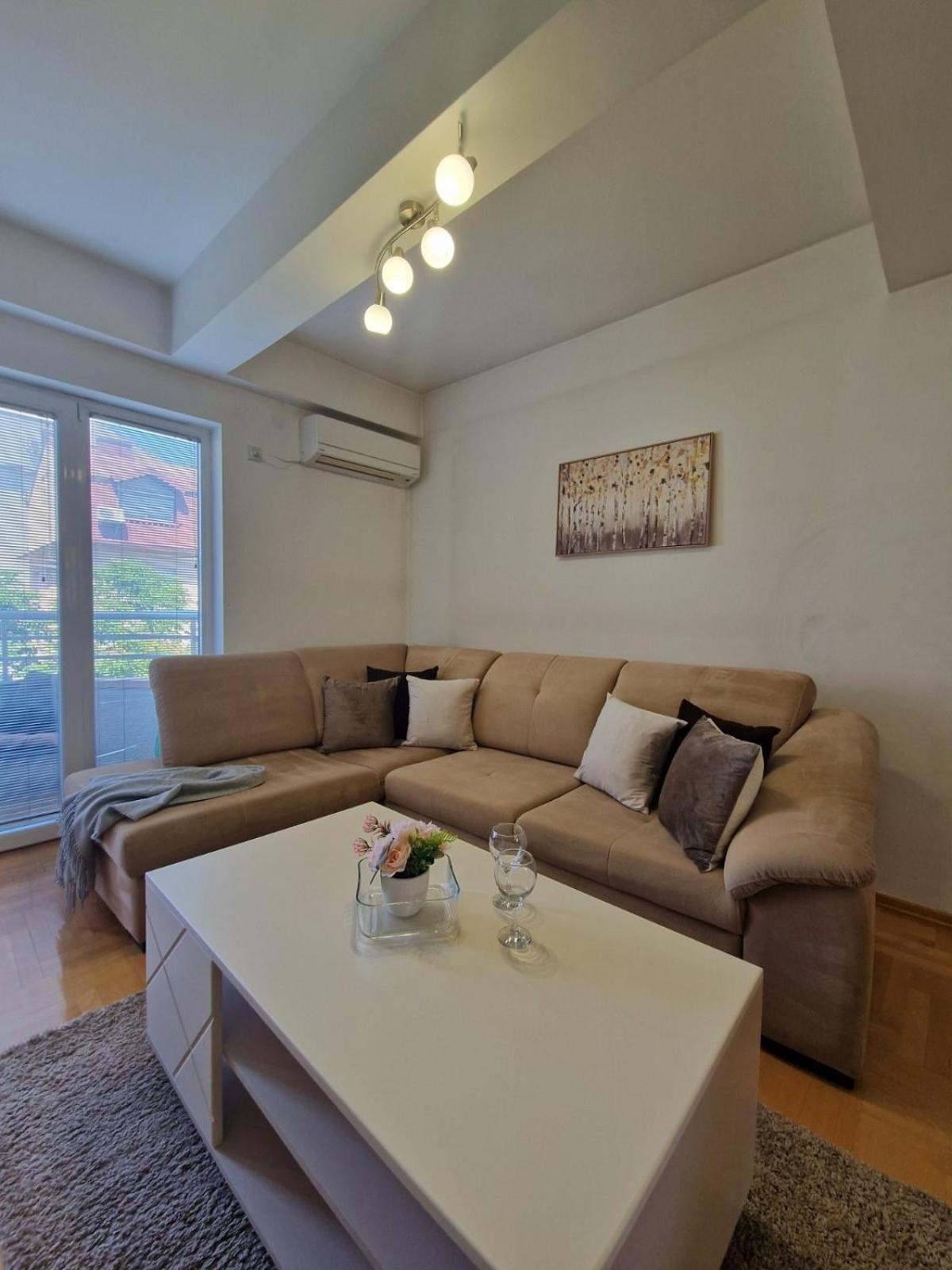 Kamche Lux Apartment Скоп'є Екстер'єр фото