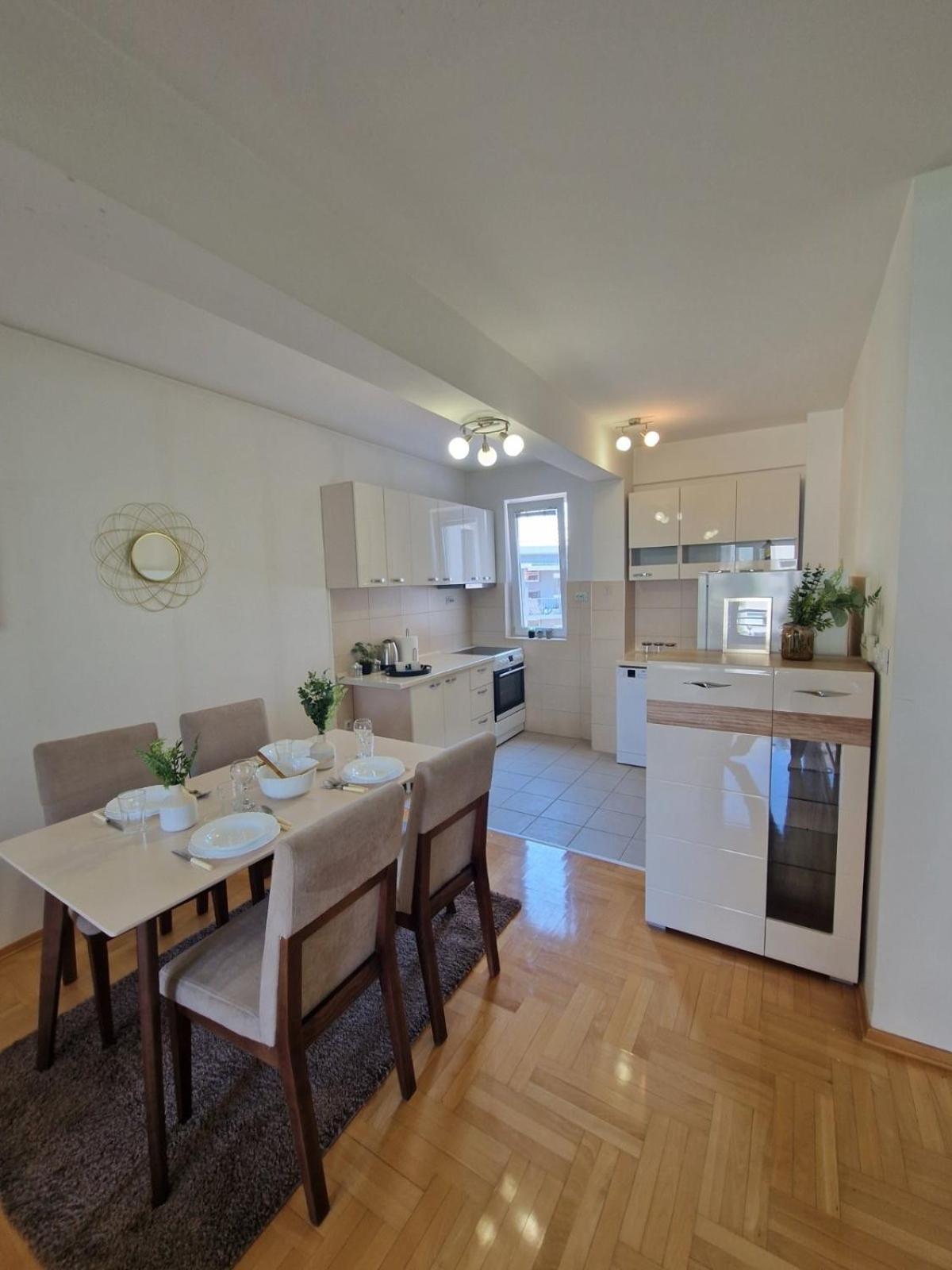 Kamche Lux Apartment Скоп'є Екстер'єр фото
