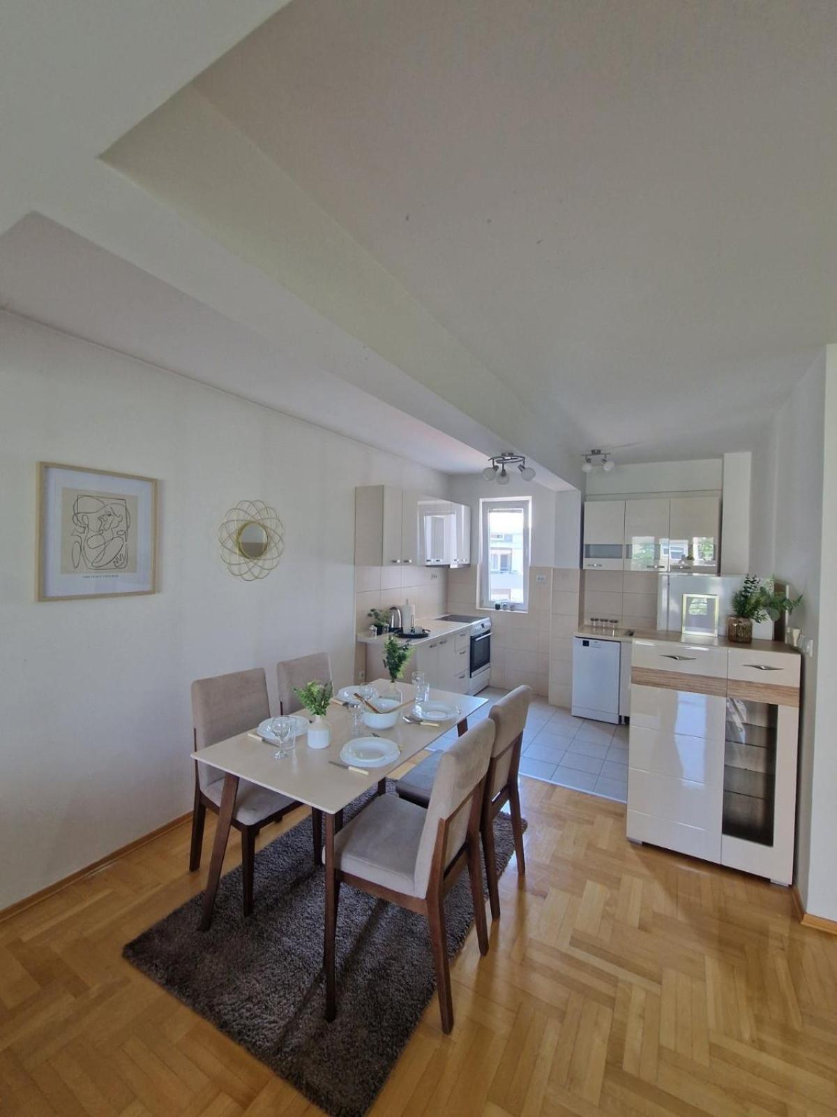 Kamche Lux Apartment Скоп'є Екстер'єр фото