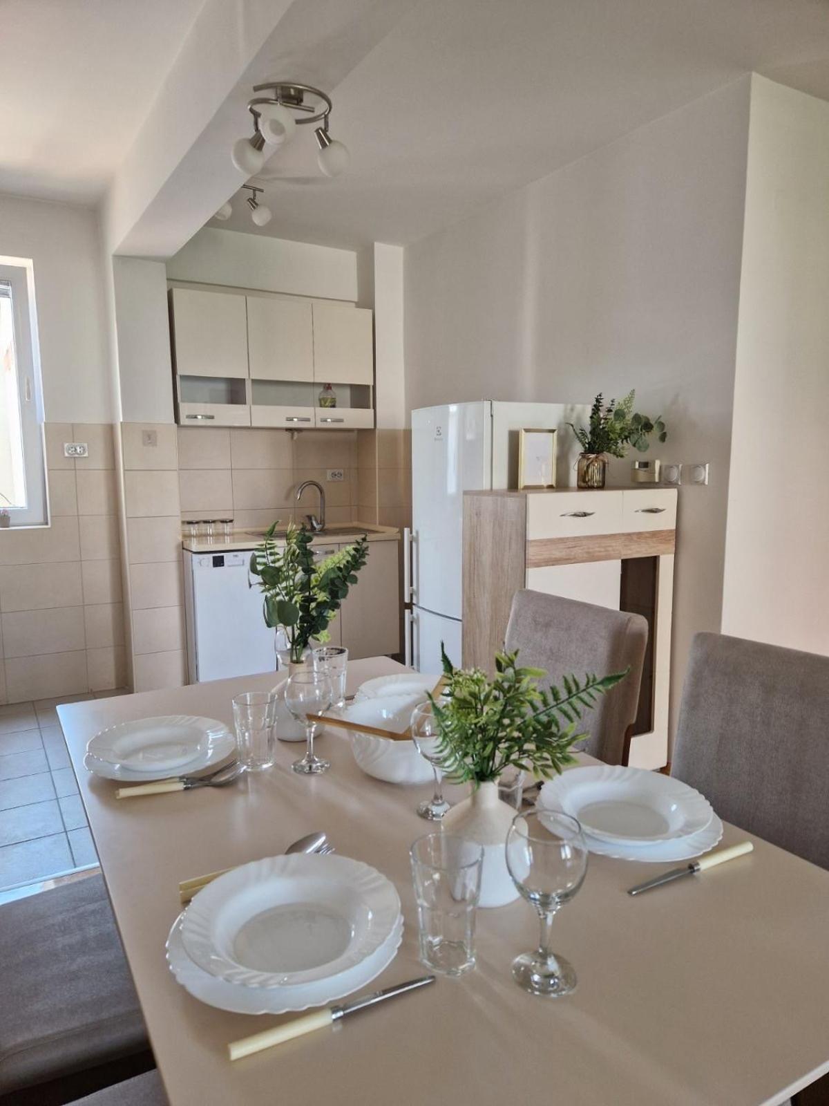 Kamche Lux Apartment Скоп'є Екстер'єр фото